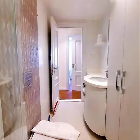 Furnished Flat Near Beaches In Muratpasa Appartement *