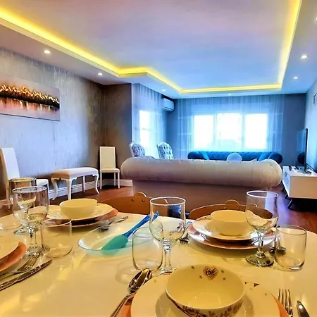 Furnished Flat Near Beaches In Muratpasa