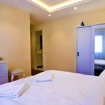 Furnished Flat Near Beaches In Muratpasa * Antalya